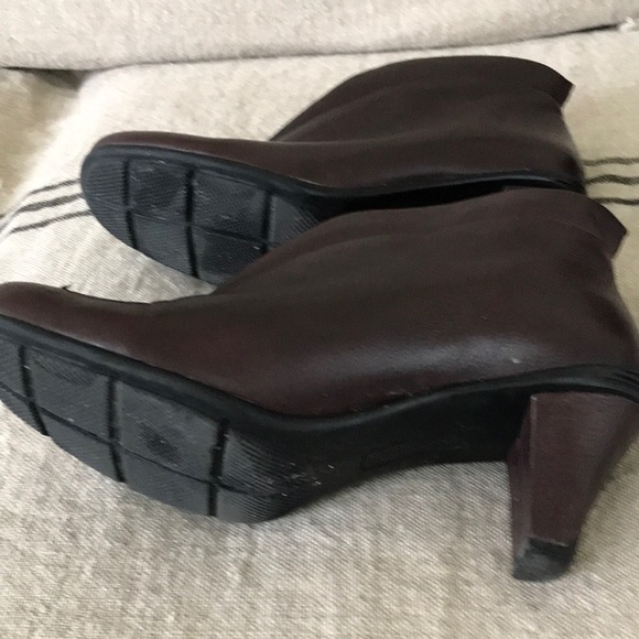 Gentle Souls by Kenneth Cole Eggplant Leather Booties-Comfort Footbed - Picture 7 of 8
